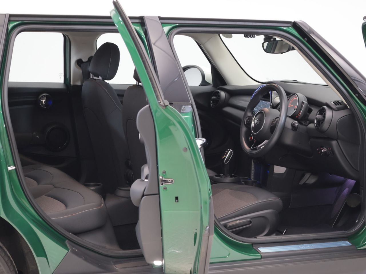 MINI F55 Cooper D 5dr Hatch LCI