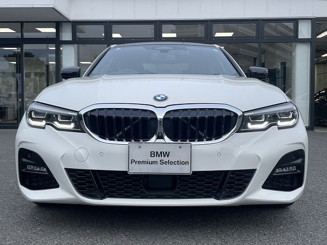 G20 330e Saloon RHD
