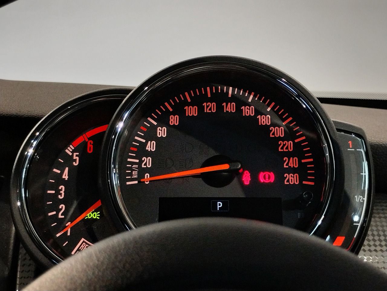 F56 COOPER D (AT)