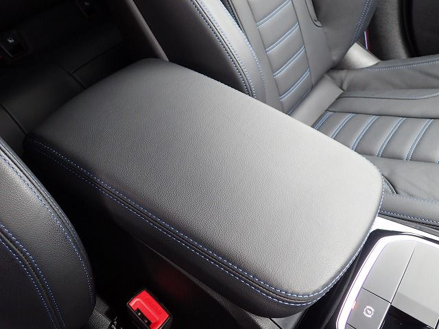 G02 X4 M40i RHD LCI