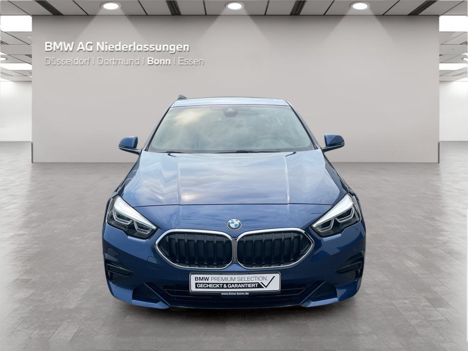 BMW 218