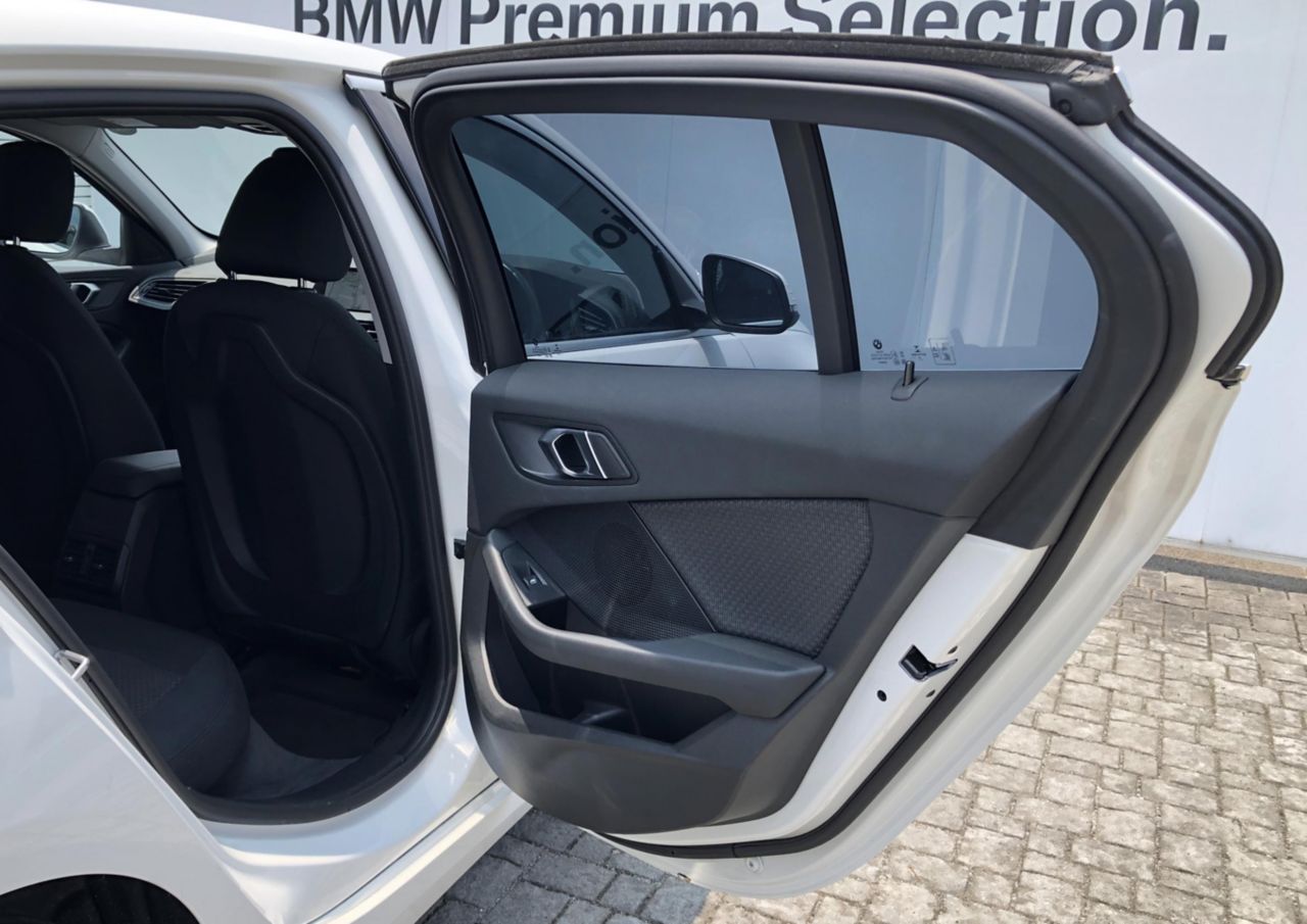 F40 118d Sports Hatch 5-door B47 2.0d