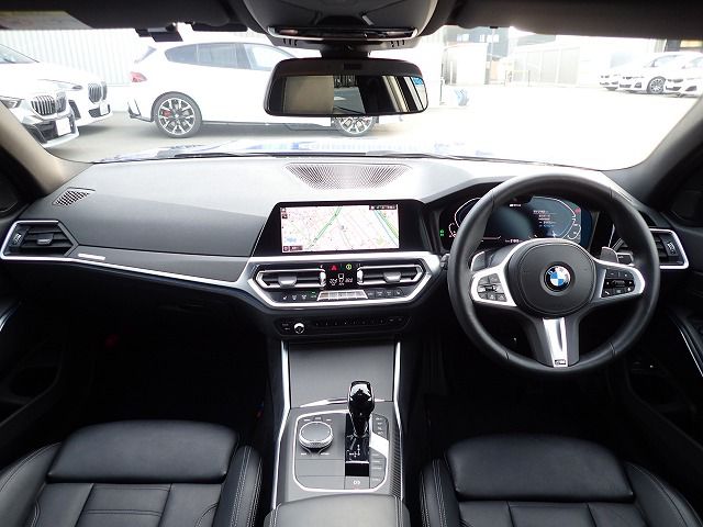 G20 330e Saloon RHD