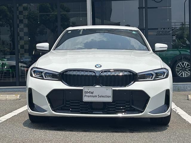 320d xDrive Berline RHD