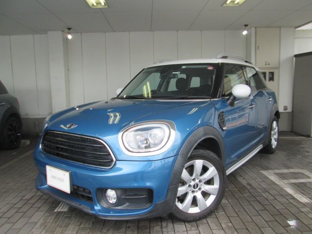 MINI COOPER D CROSSOVER.