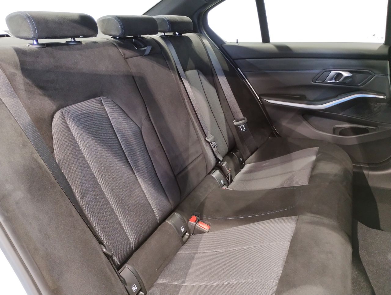 320d xDrive Berline RHD