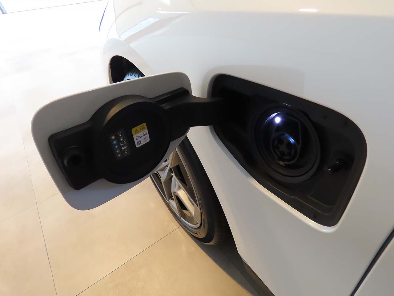 BMW i5 eDrive40 Sedan RHD
