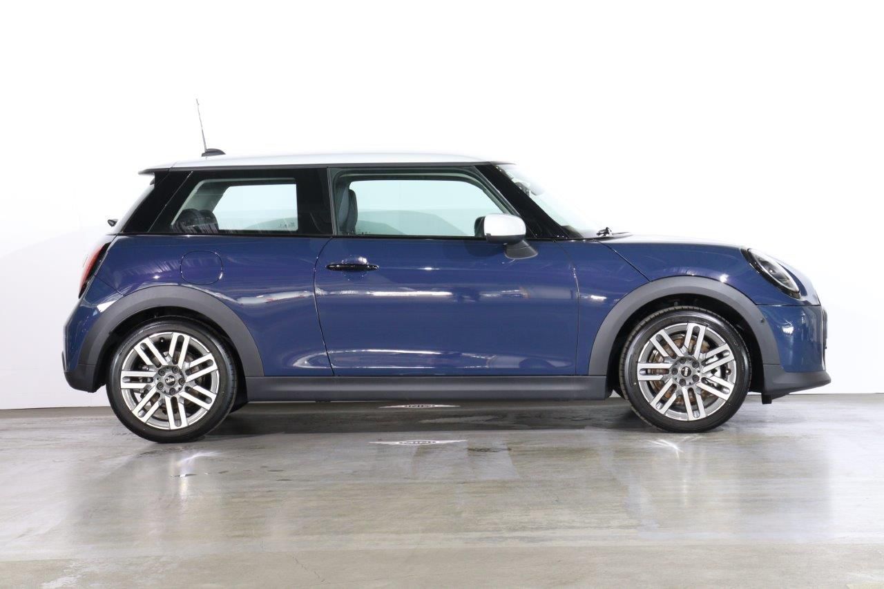 F66 MINI Cooper C 3Dr
