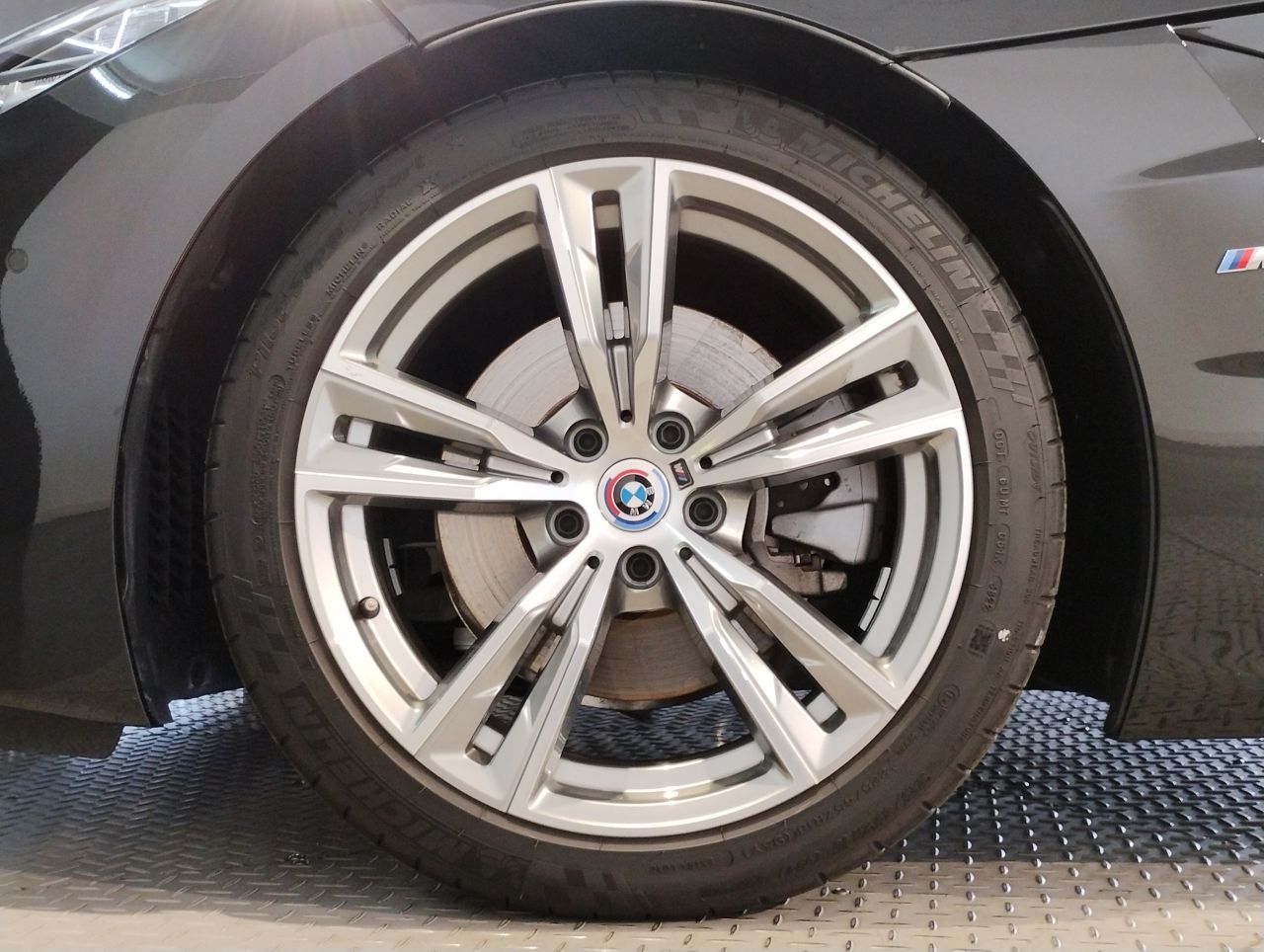 G29 z4 sDrive20i RHD