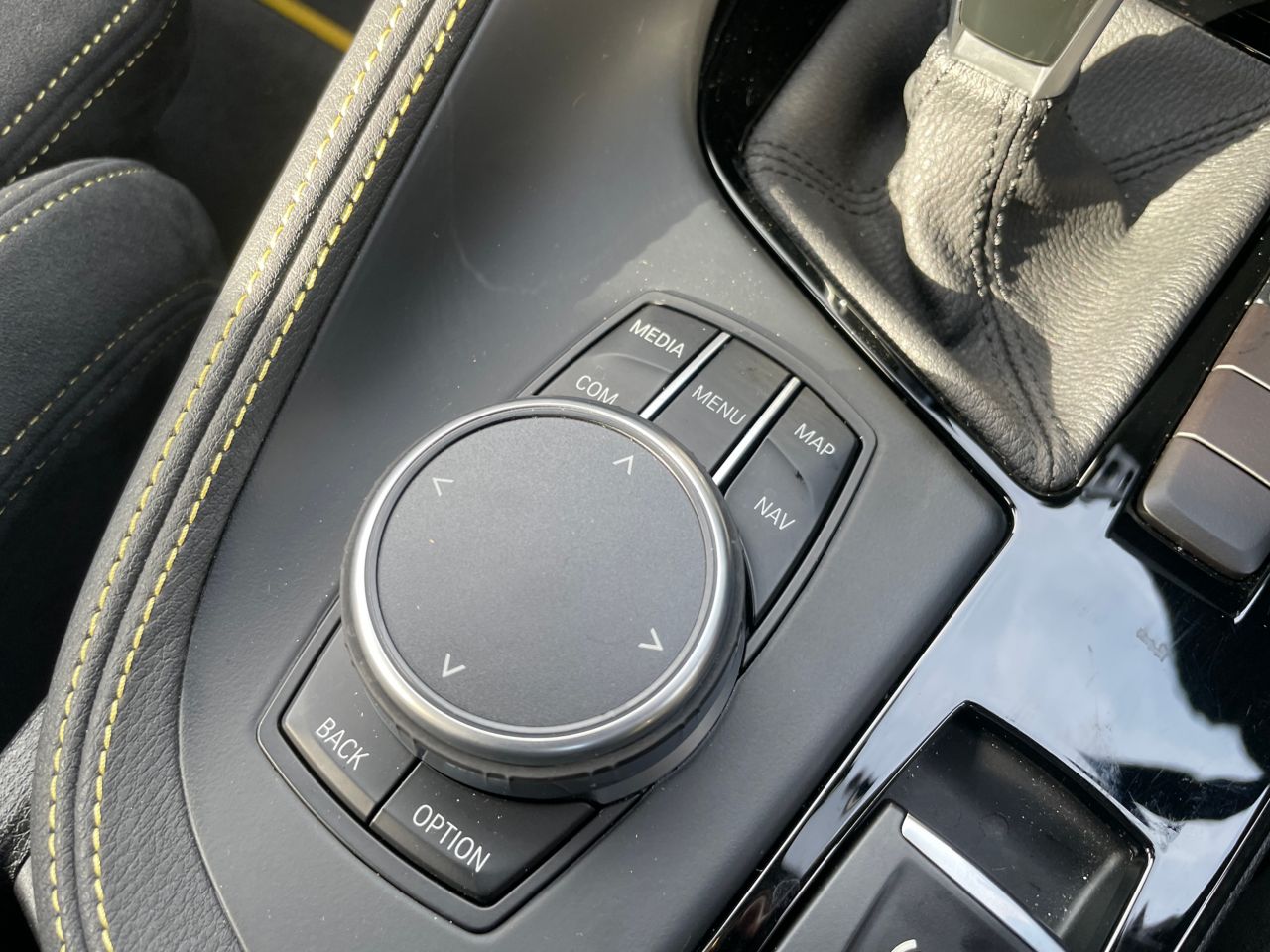 F39 X2 sDrive18i B38 1.5i SAC