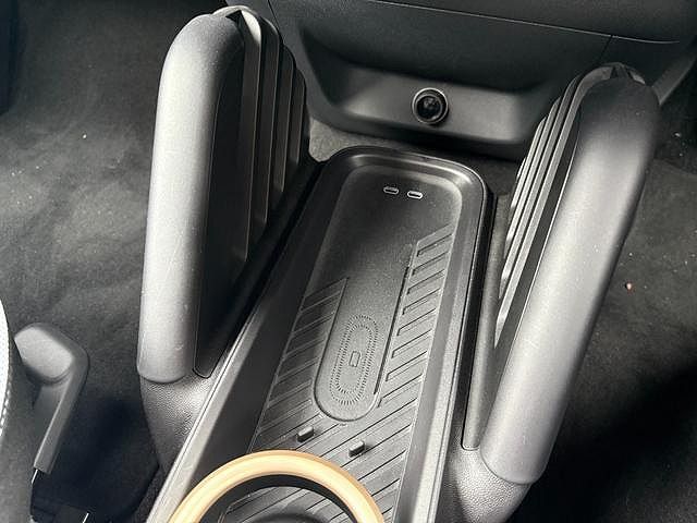 J01 MINI Cooper E