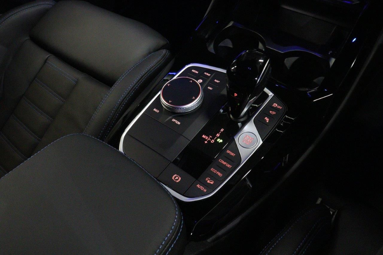 G01 X3 M40d RHD LCI ZA