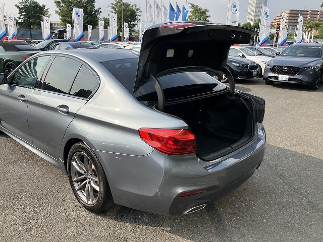 G20 320i Saloon RHD TU