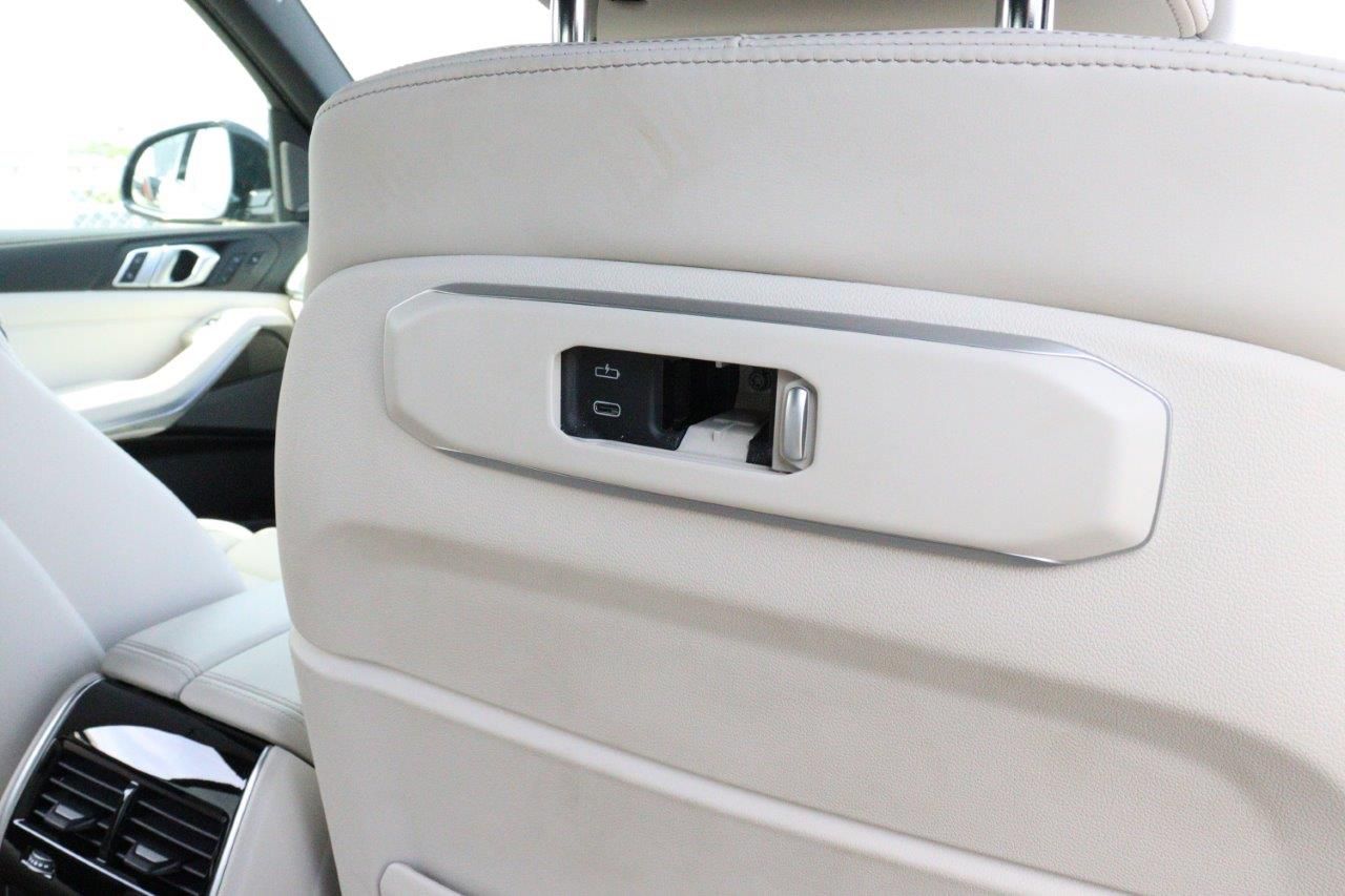 X5 xDrive40d RHD