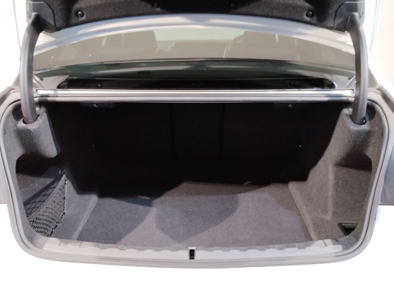 320d xDrive Berline RHD