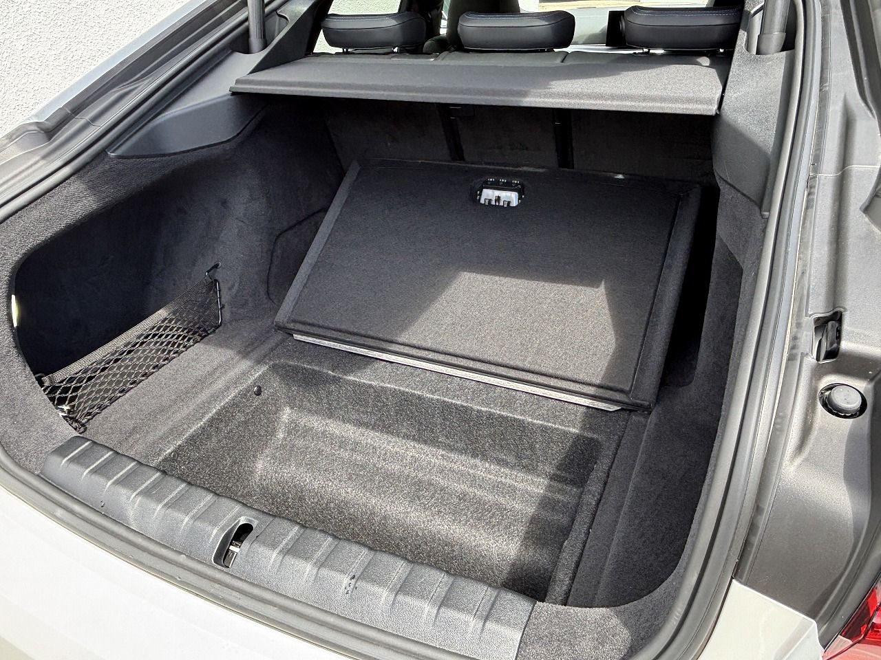 G26 i4 eDrive40 RHD