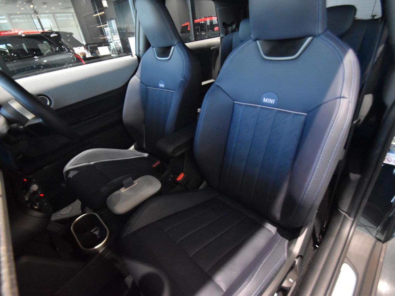 F66 MINI Cooper C 3Dr