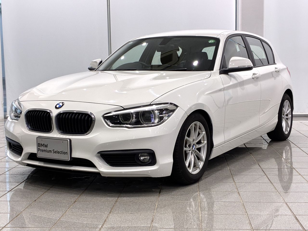 118i