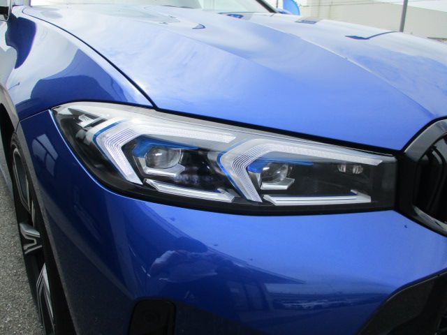 320d xDrive Berline RHD