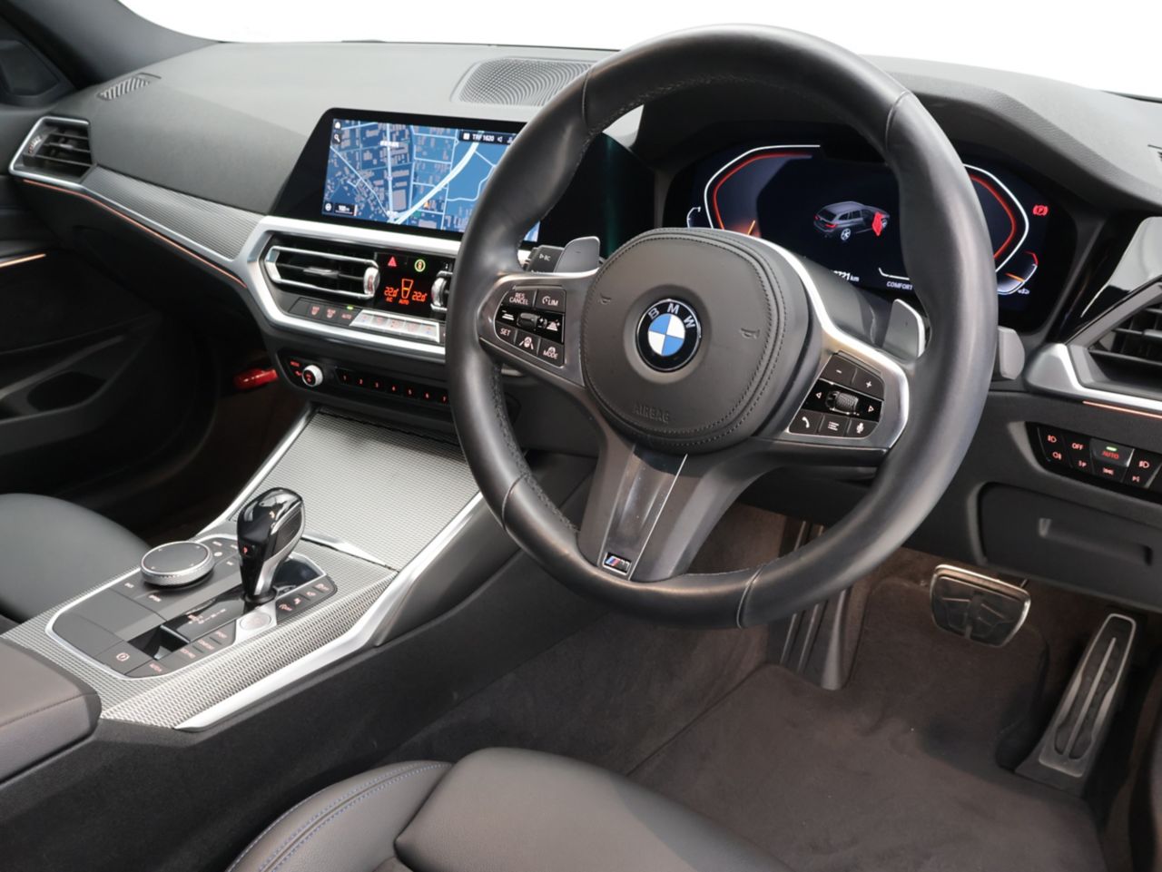G21 318i Touring