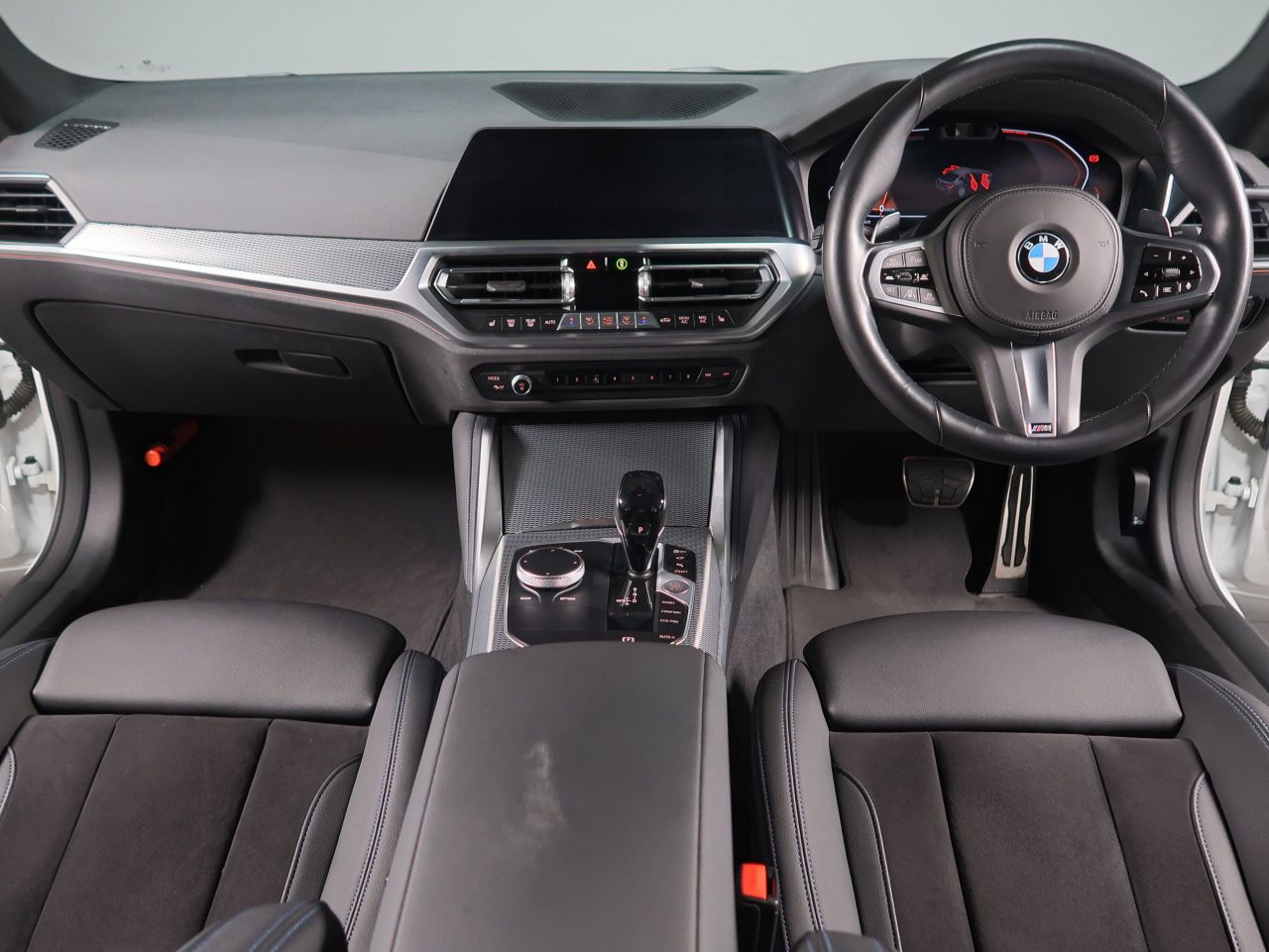 G26 420d xDrive Gran Coupe RHD