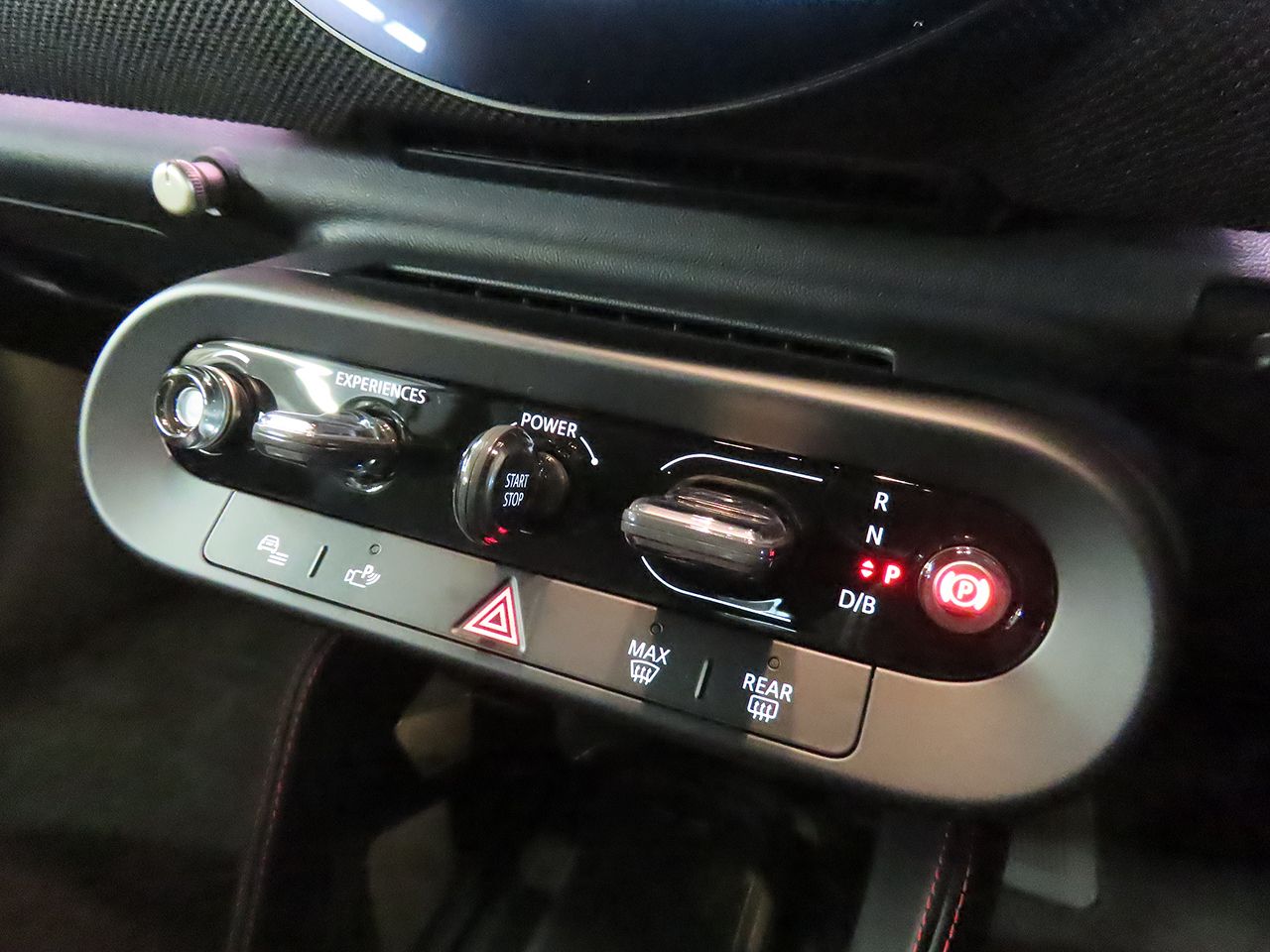 J01 MINI John Cooper Works Electric