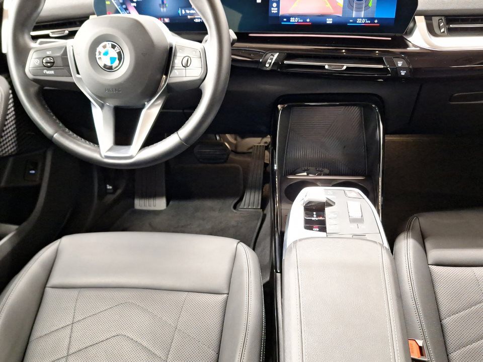 BMW 218