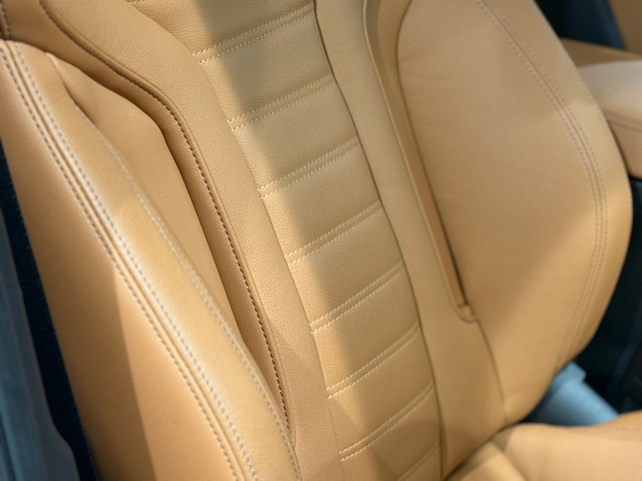 G20 330e Saloon RHD MX