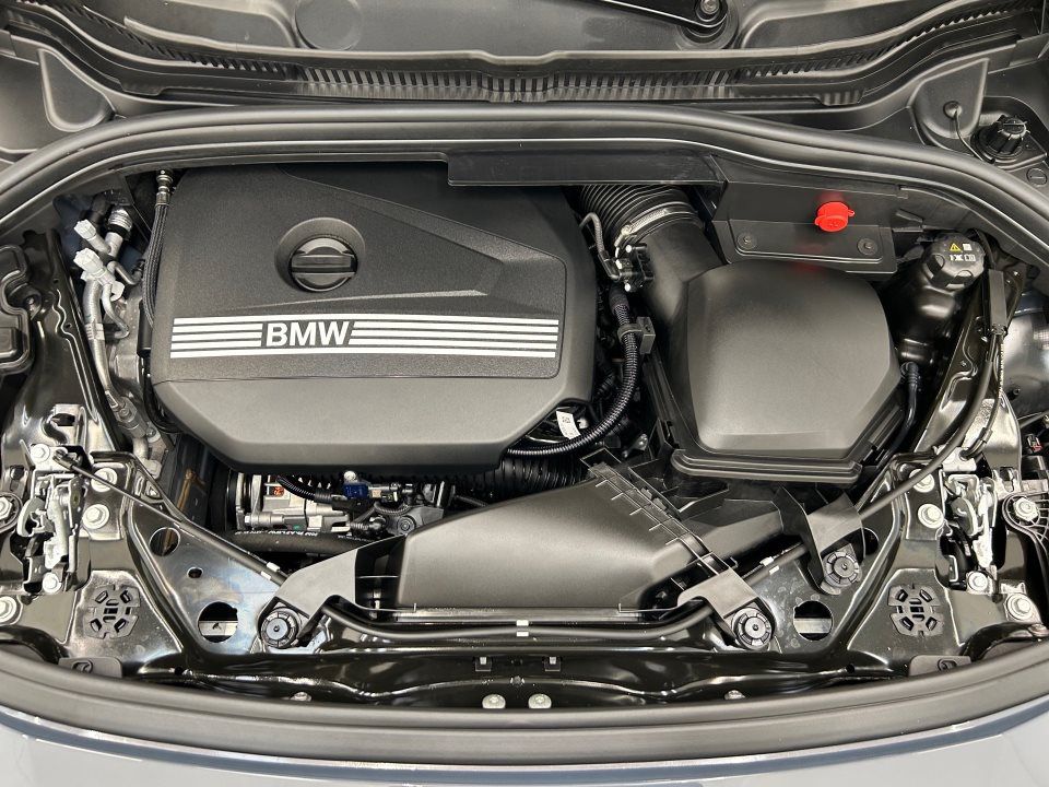 BMW 216