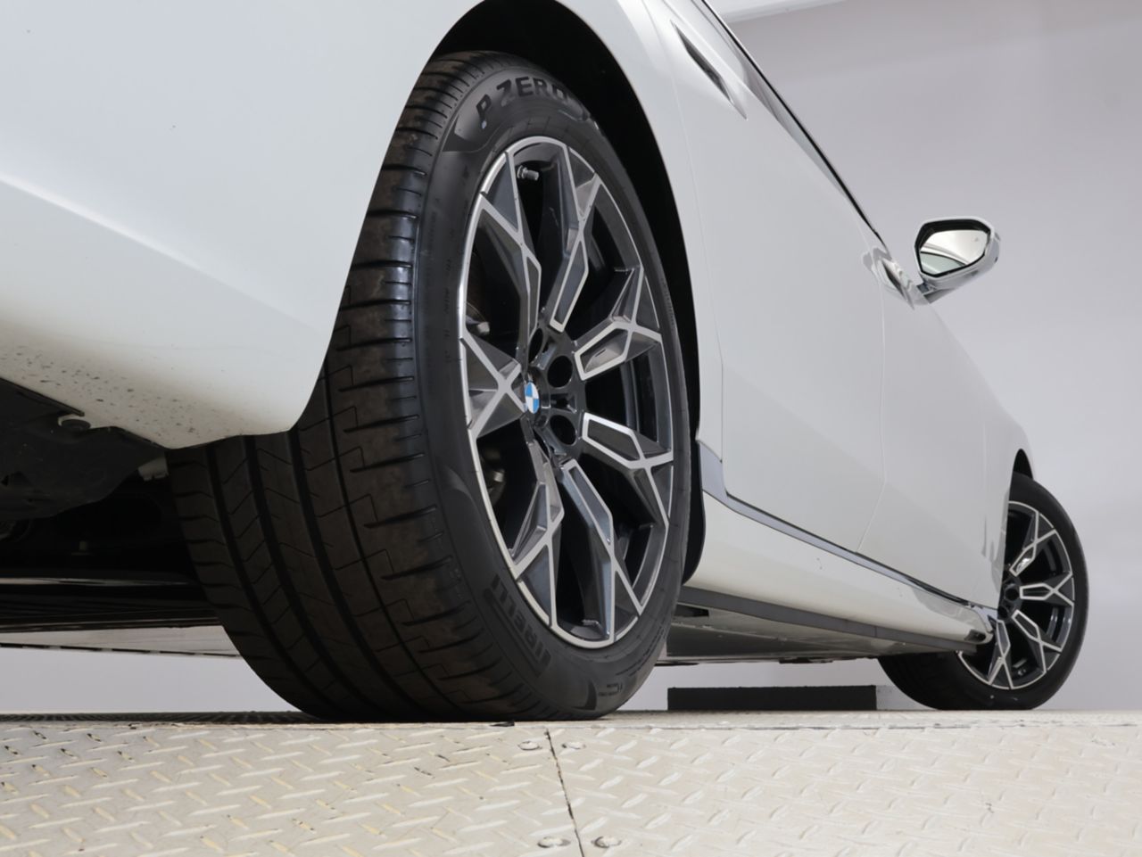 BMW i7 eDrive50 Sedan RHD