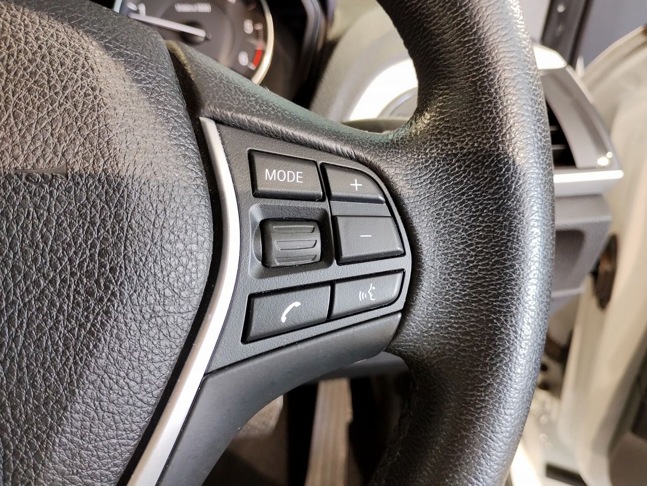 118D 5DOOR RHD
