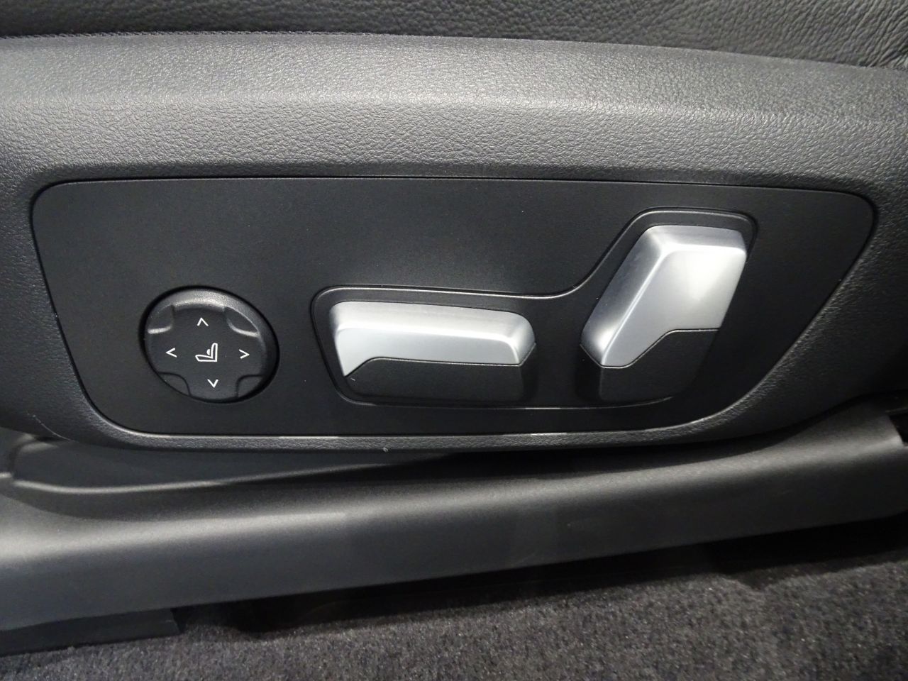 G01 X3 xDrive20d RHD ZA LCI