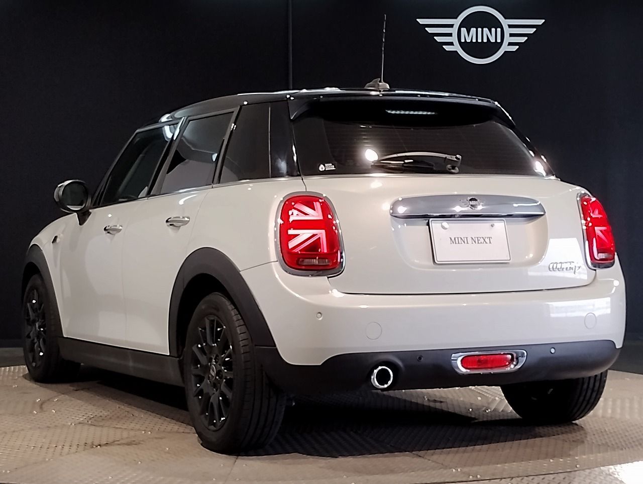 MINI F55 Cooper D 5dr Hatch LCI