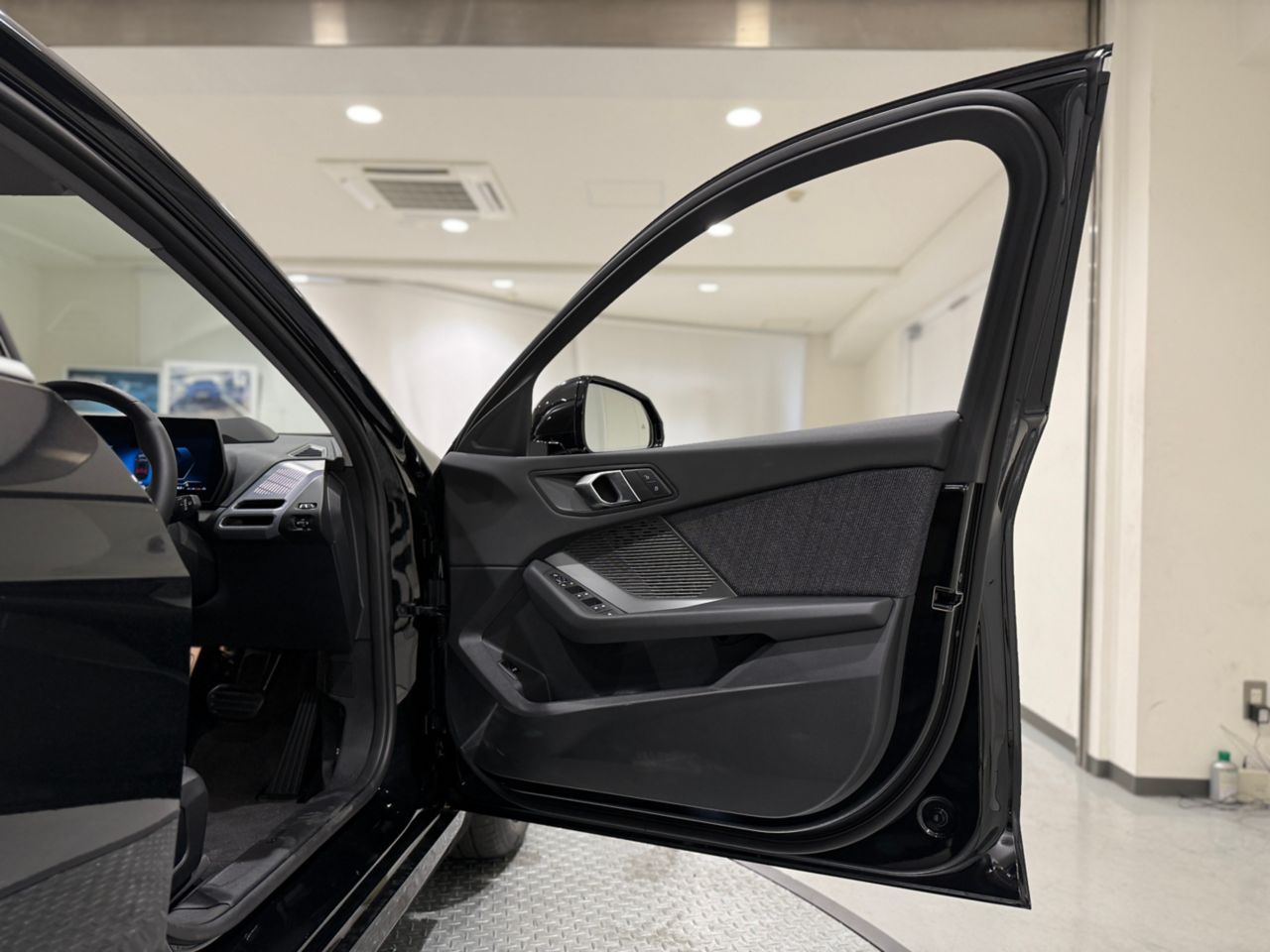 120 Sport Sports Hatch