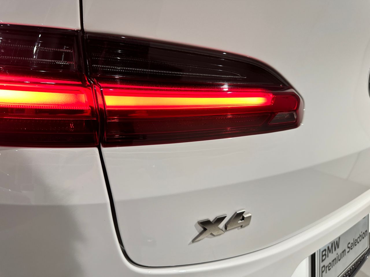 X4 M40i RHD