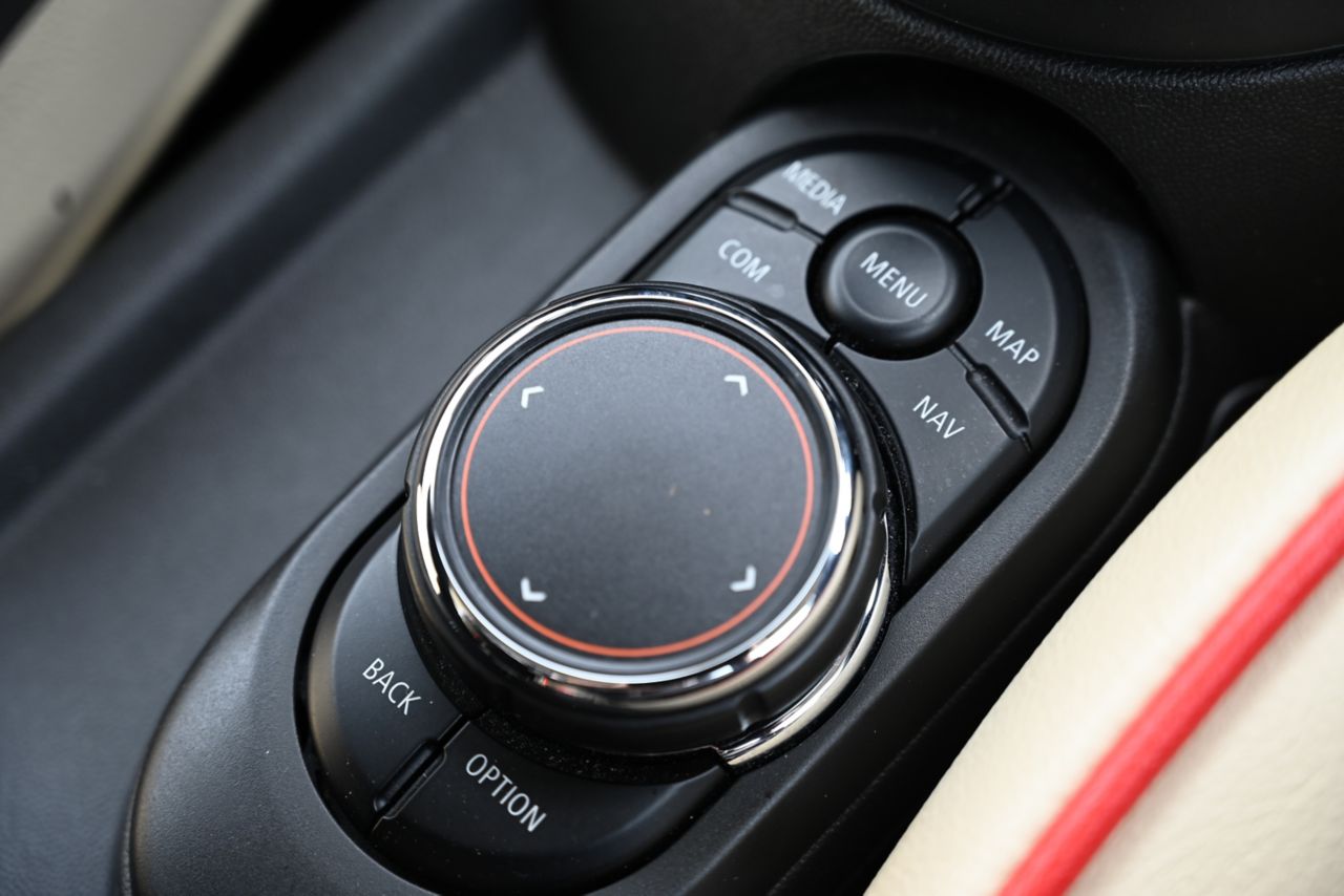 F56 MINI Cooper 3-Door Hatch LCI