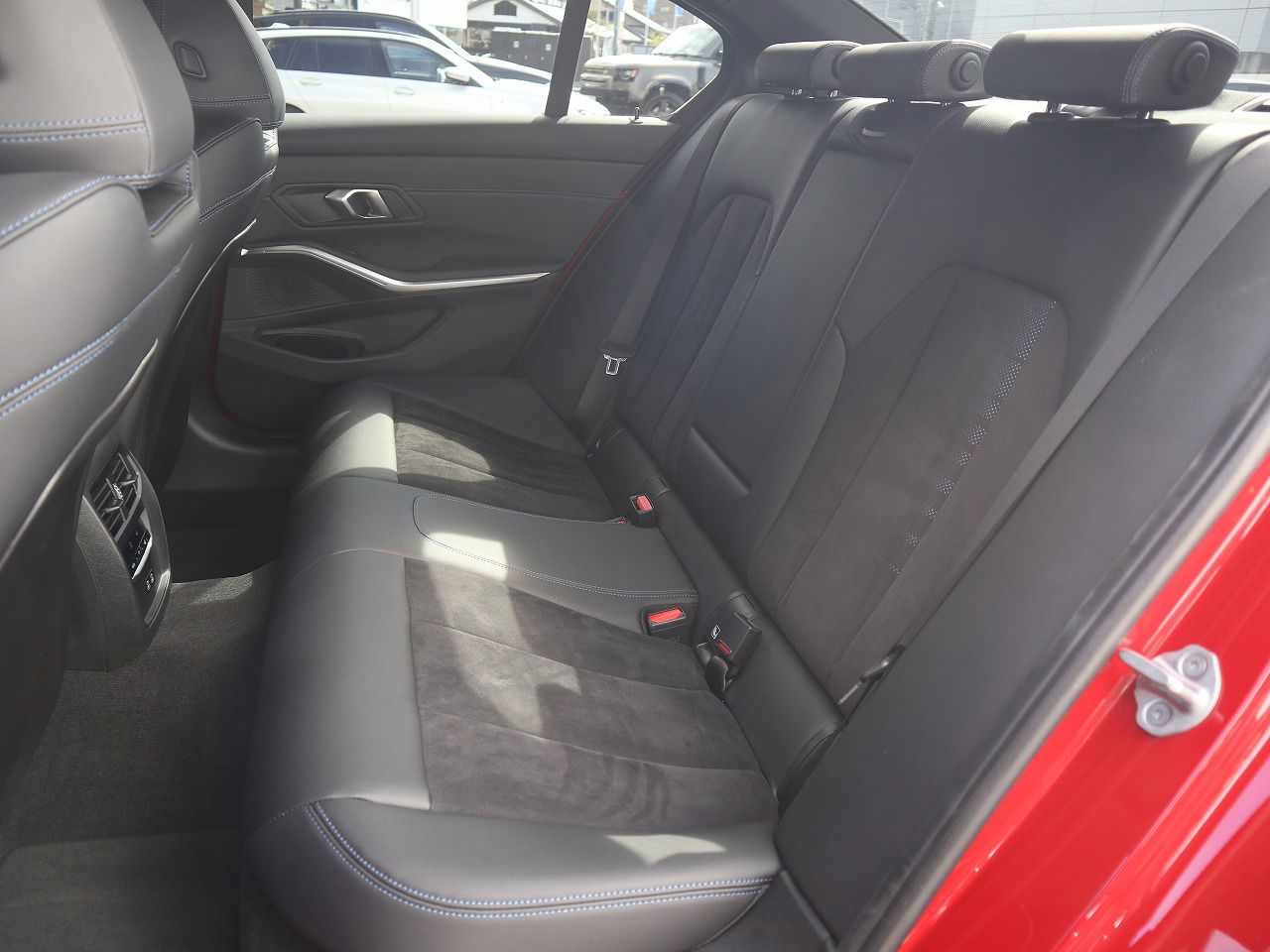320d xDrive Berline RHD