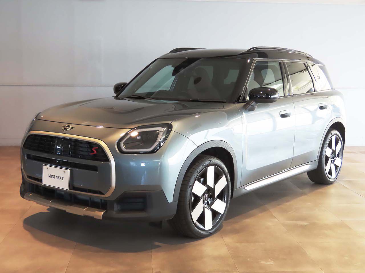 THE NEW MINI COUNTRYMAN S ALL4