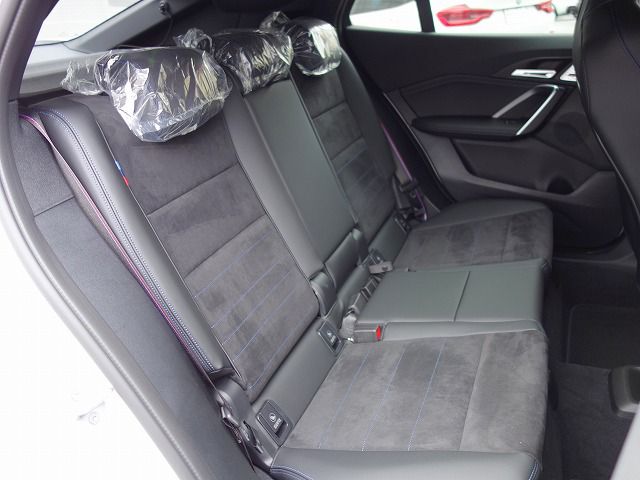 X2 M35i xDrive RHD