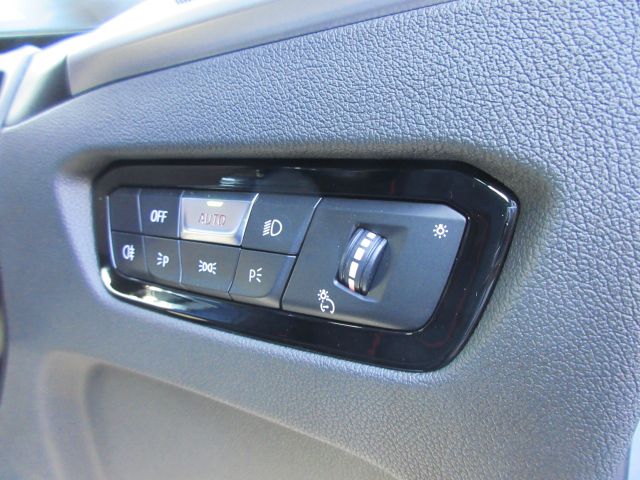 320d xDrive Berline RHD