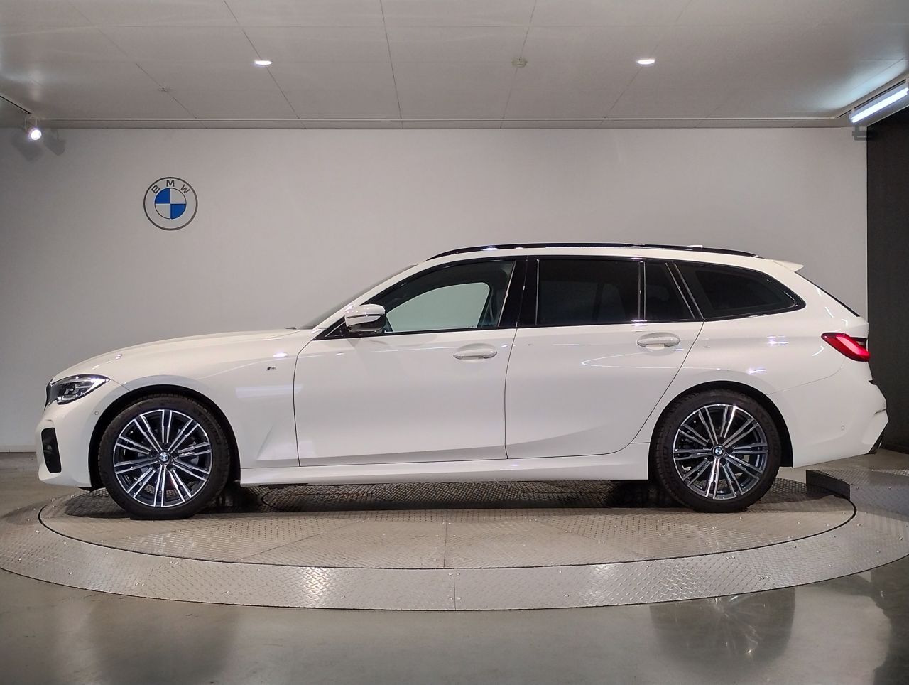 G21 320d xDrive Touring RHD