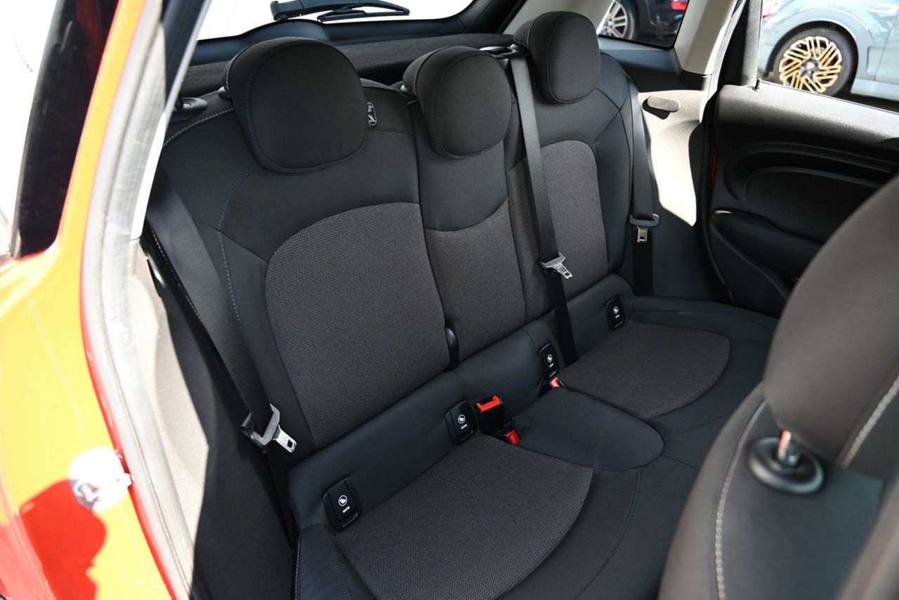 F55 MINI Cooper 5-Door Hatch LCI