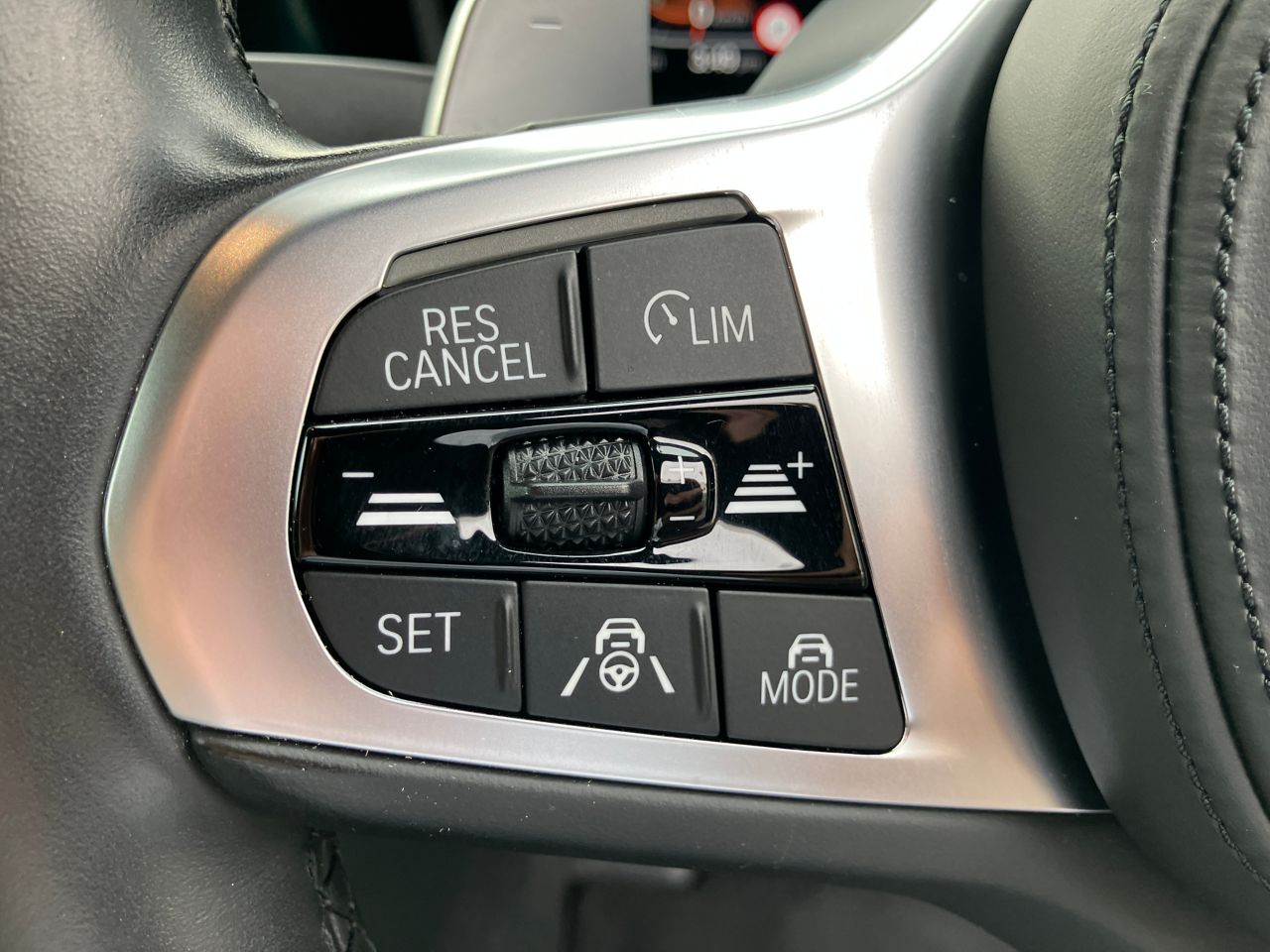 G20 318i Saloon RHD MX