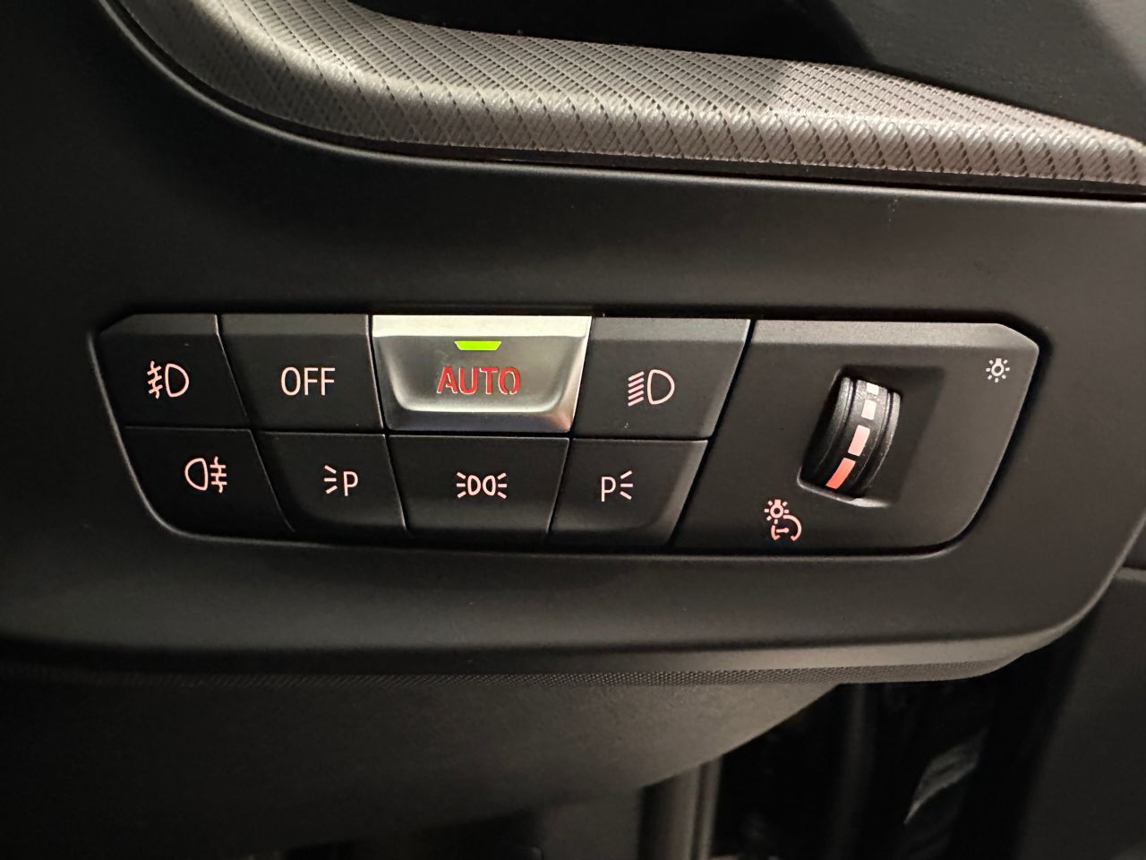F40 118d Sports Hatch 5-door B47 2.0d