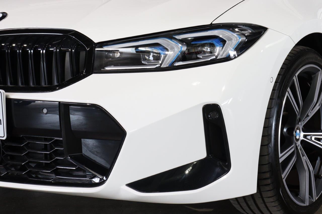 320d xDrive Berline RHD