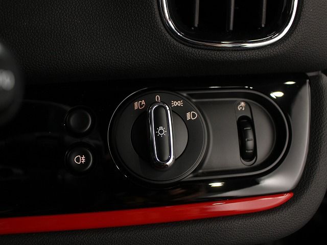 MINI John Cooper Works ALL4 Countryman RHD