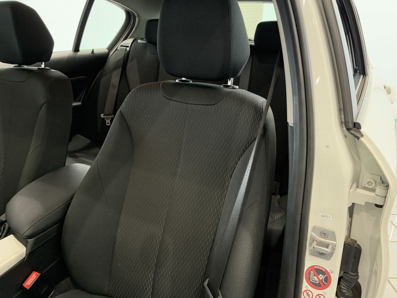 118 5DOOR RHD