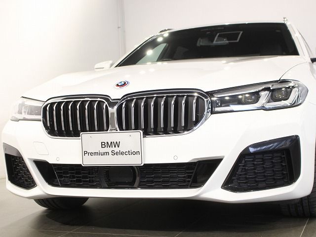 520d xDrive Touring RHD