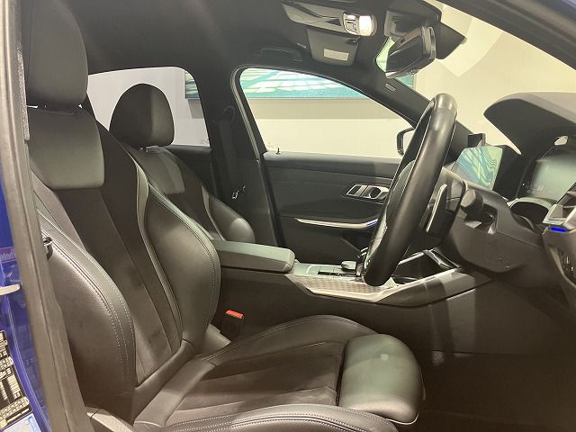 G20 320i Saloon RHD TU