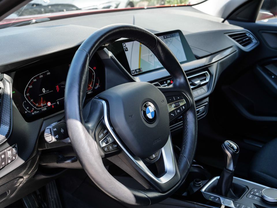BMW 118